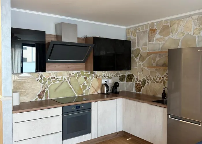 Next To The Presidential Palace * ברטיסלאבה